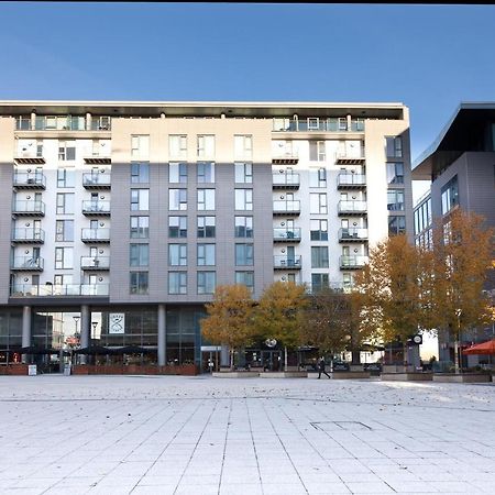 Apartment In Central Mk - Bed Choice Of 1 Super-King Or 2 Singles And Also 2 Sofa Beds - Free Parking And Smart Tv - Contractors, Relocation, Business Travellers Milton Keynes Kültér fotó