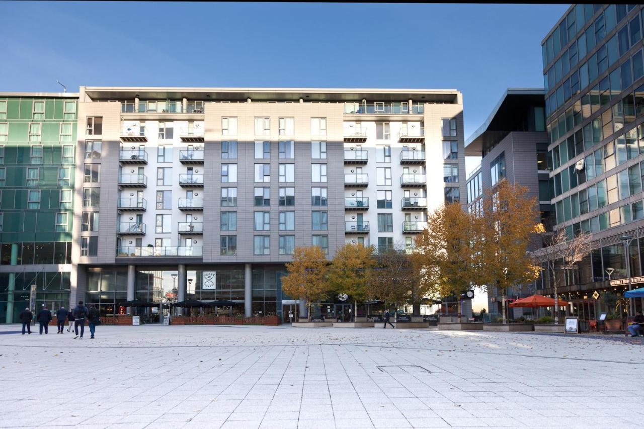 Apartment In Central Mk - Bed Choice Of 1 Super-King Or 2 Singles And Also 2 Sofa Beds - Free Parking And Smart Tv - Contractors, Relocation, Business Travellers Milton Keynes Kültér fotó