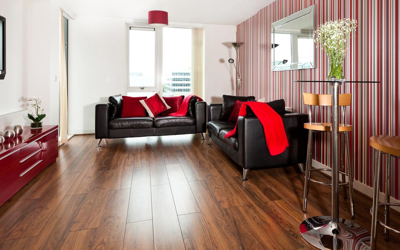 Apartment In Central Mk - Bed Choice Of 1 Super-King Or 2 Singles And Also 2 Sofa Beds - Free Parking And Smart Tv - Contractors, Relocation, Business Travellers Milton Keynes Kültér fotó