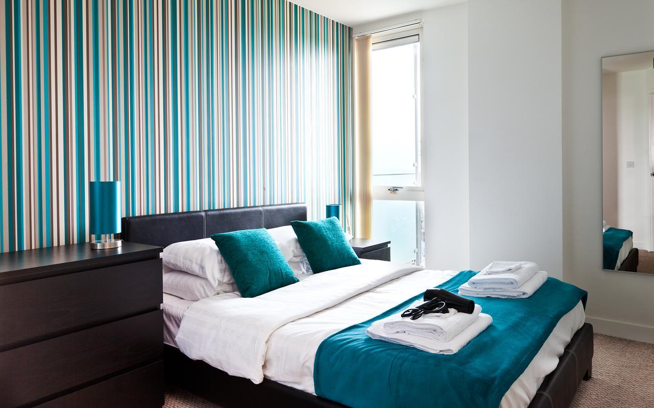 Apartment In Central Mk - Bed Choice Of 1 Super-King Or 2 Singles And Also 2 Sofa Beds - Free Parking And Smart Tv - Contractors, Relocation, Business Travellers Milton Keynes Kültér fotó